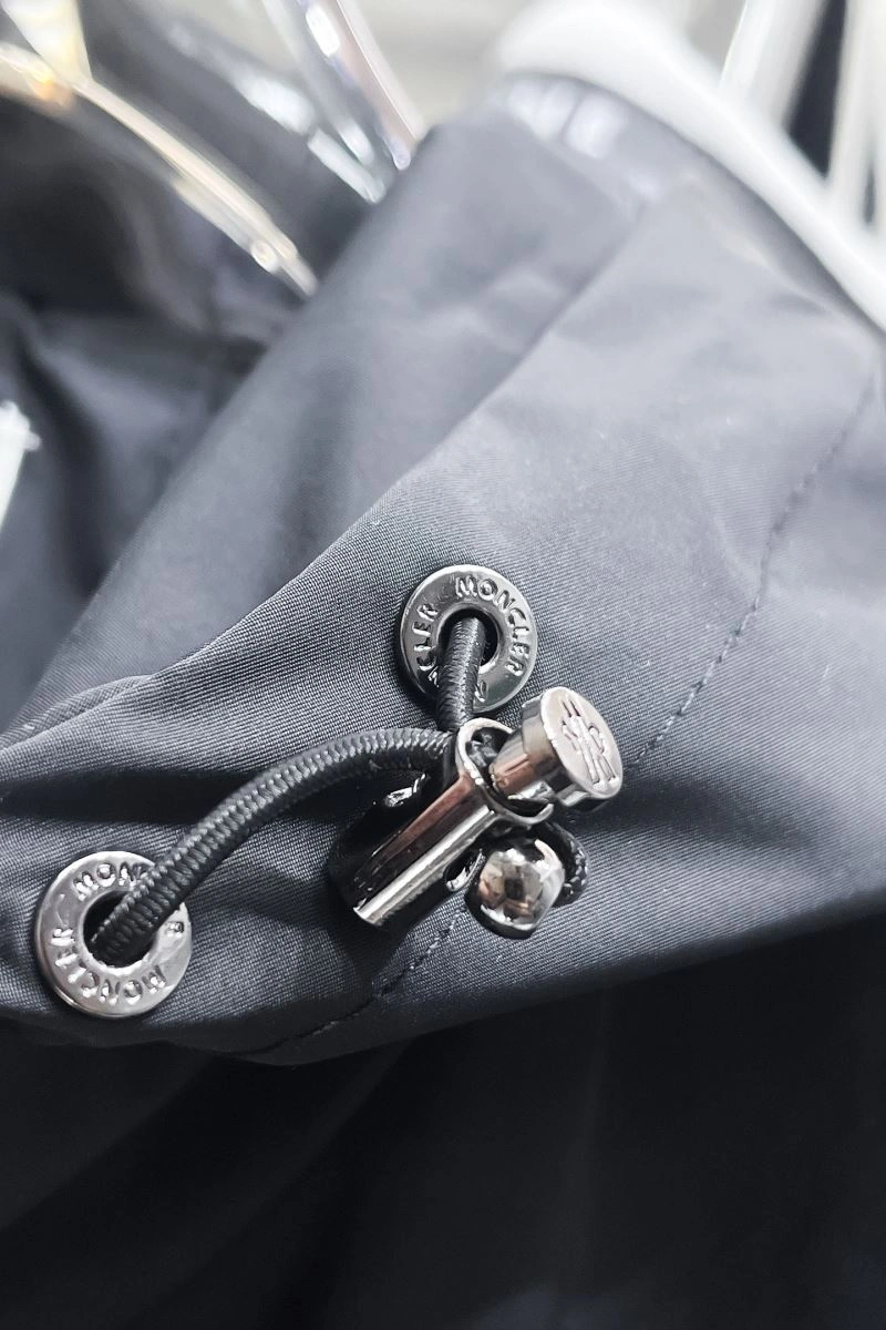 Moncler Outwear FashionForward 140271