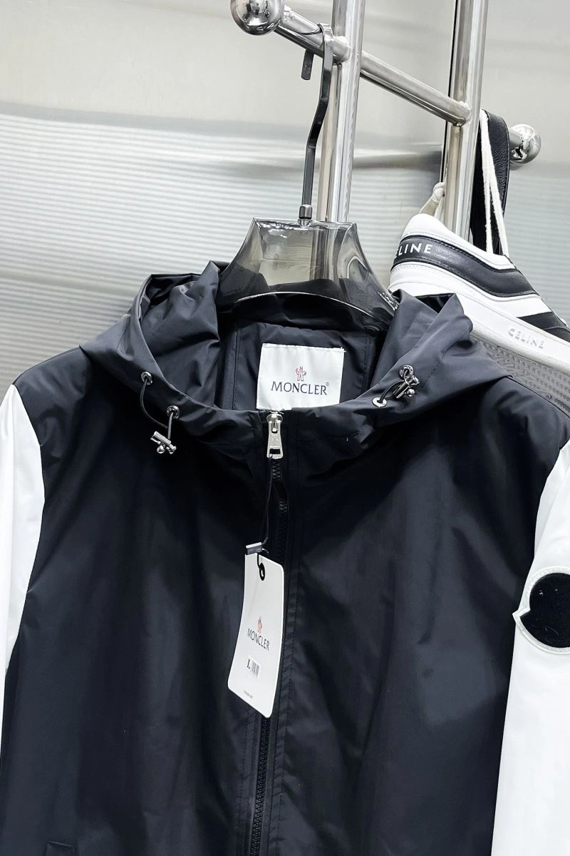 Moncler Outwear FashionForward 140271