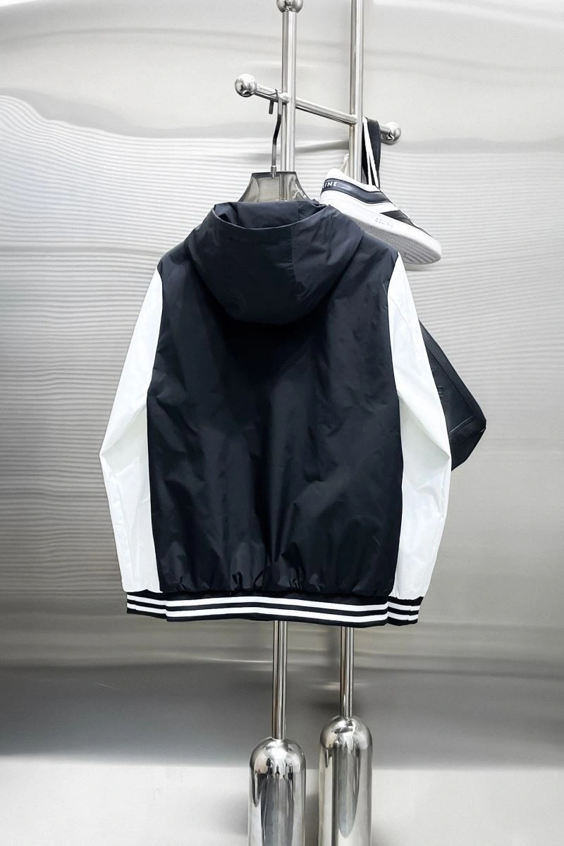 Moncler Outwear FashionForward 140271