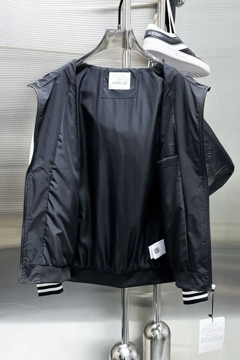 Moncler Outwear FashionForward 140271