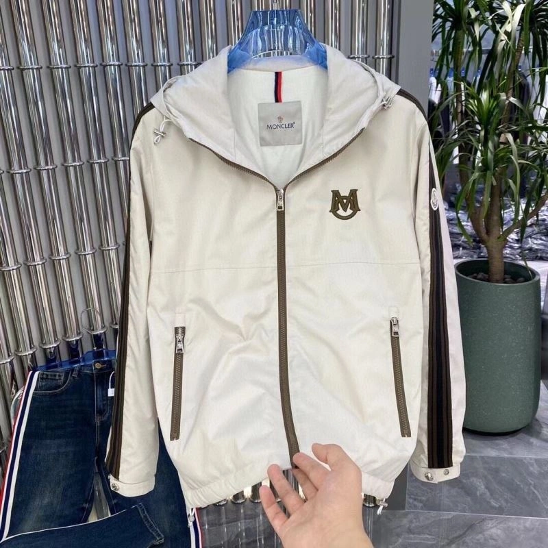 Thermal Moncler Outwear 140270