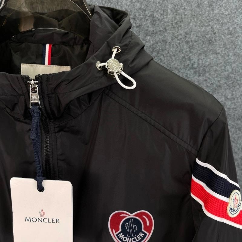 Moncler Outwear MultiPurpose 140266