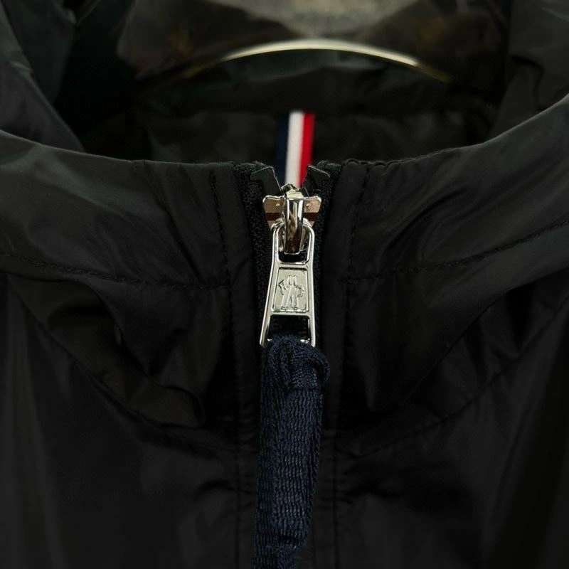 Moncler Outwear MultiPurpose 140266