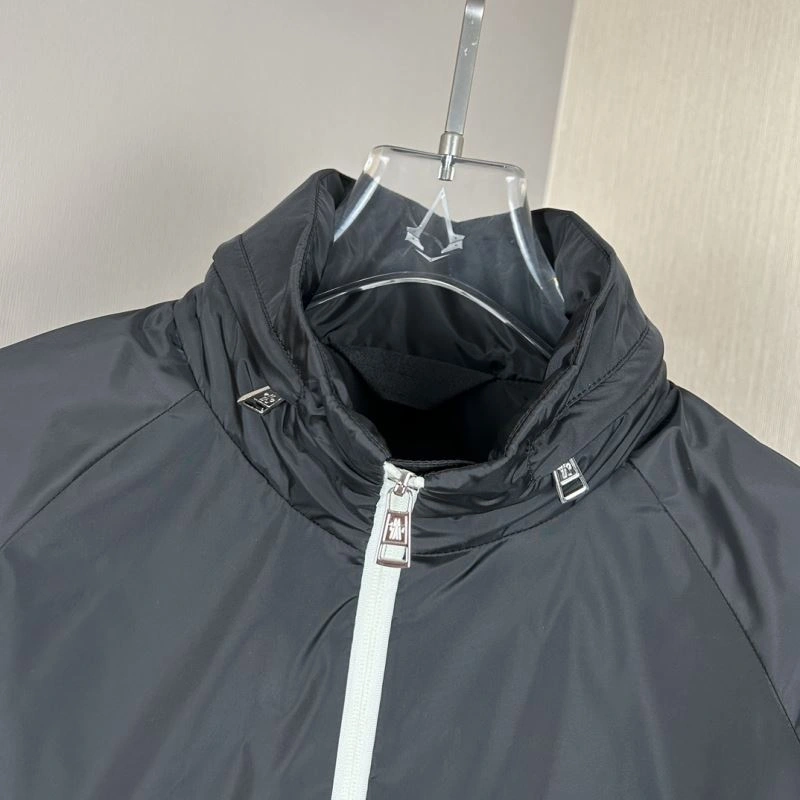 Moncler Outwear Youthful 140267