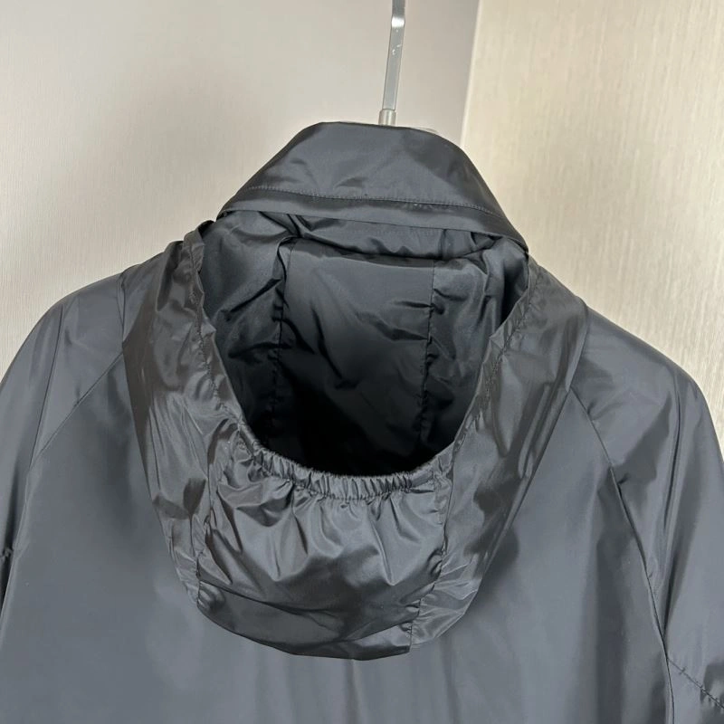Moncler Outwear Youthful 140267
