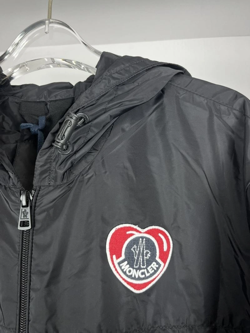 Moncler Outwear Upgraded 140268