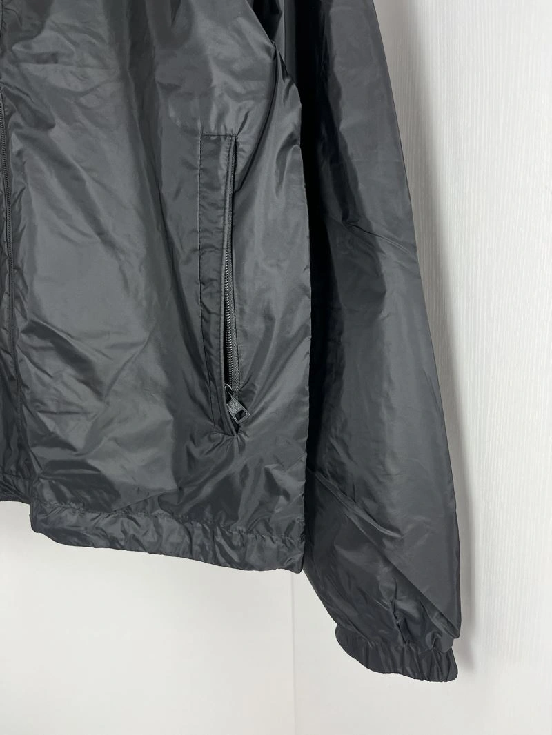 Moncler Outwear Upgraded 140268
