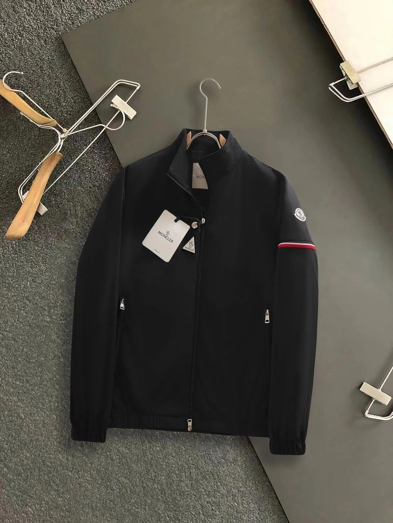 Moncler Outwear Sustainable 140262