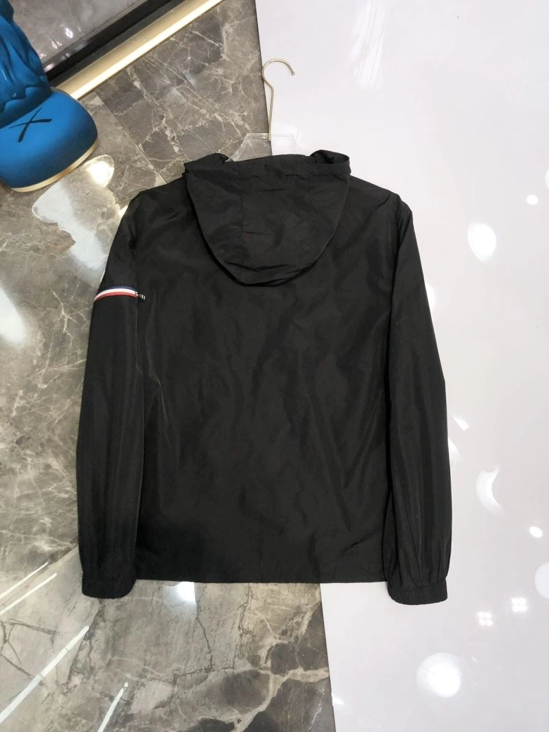 ComfortFit Moncler Outwear 140269