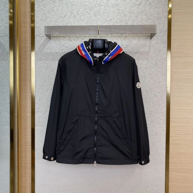 Reliable Moncler Outwear 140258