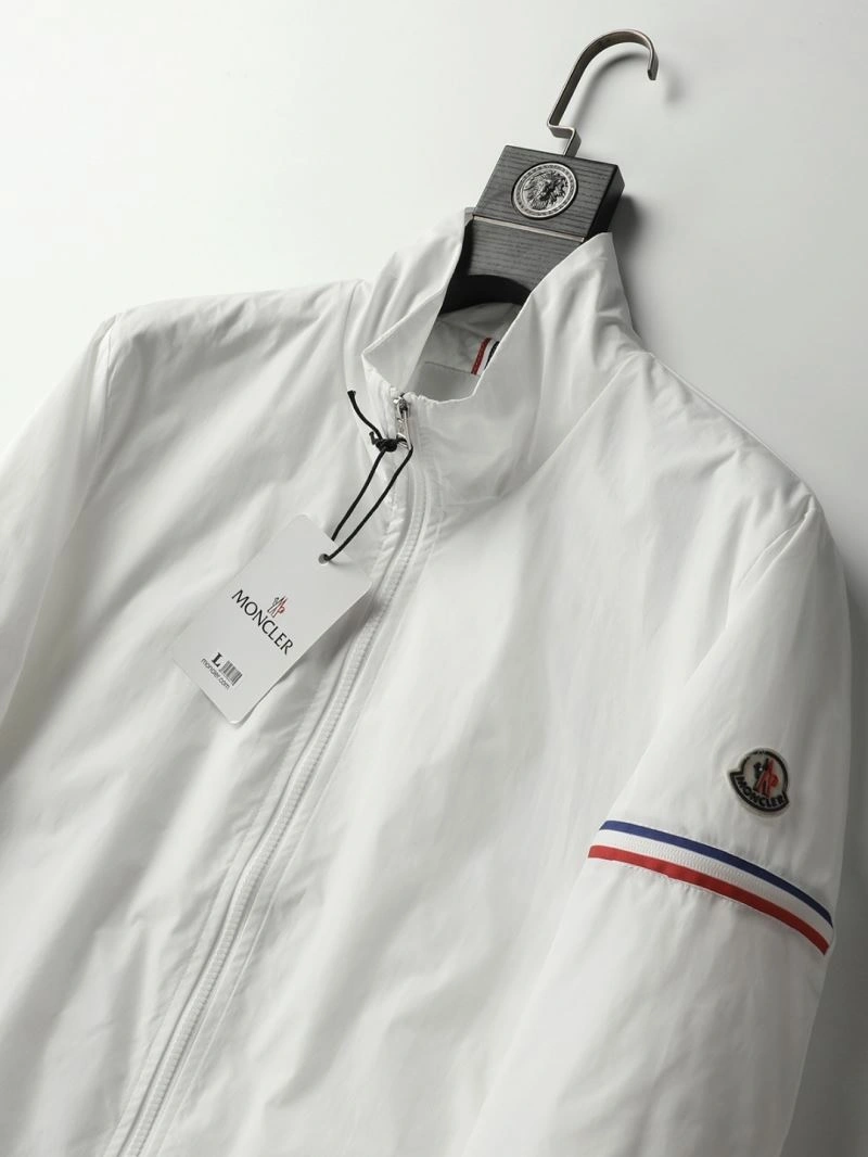 TechFriendly Moncler Outwear 140263