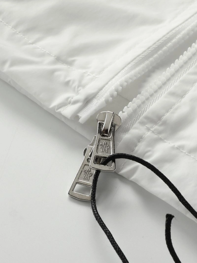 TechFriendly Moncler Outwear 140263