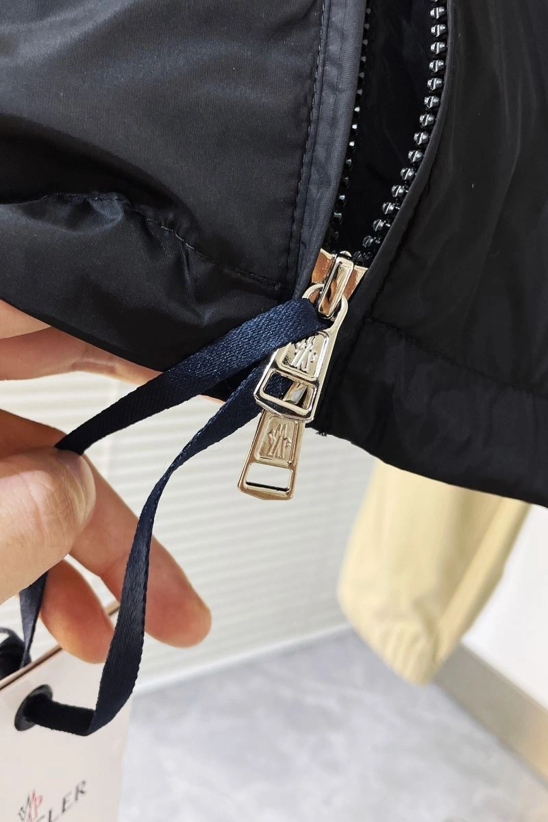 Moncler Outwear Comfortable 140261