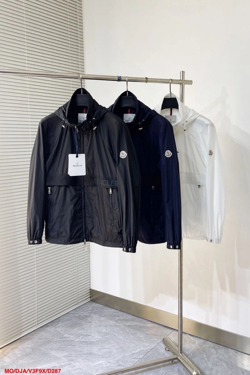 Moncler Outwear Comfortable 140261