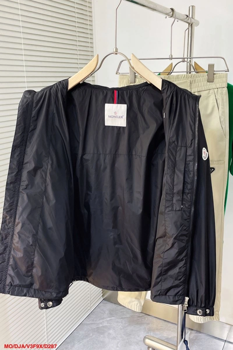 Moncler Outwear Comfortable 140261