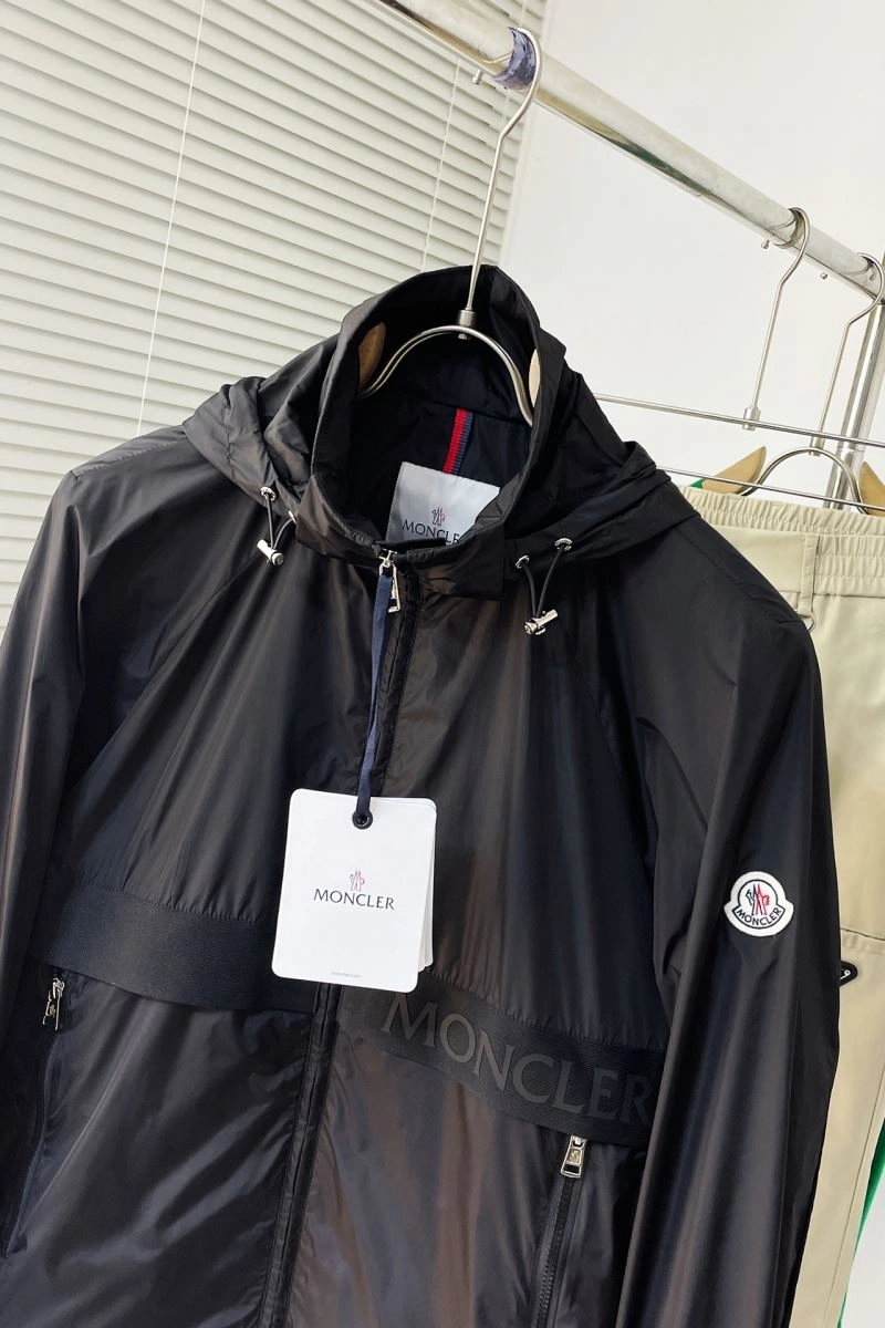 Moncler Outwear Comfortable 140261