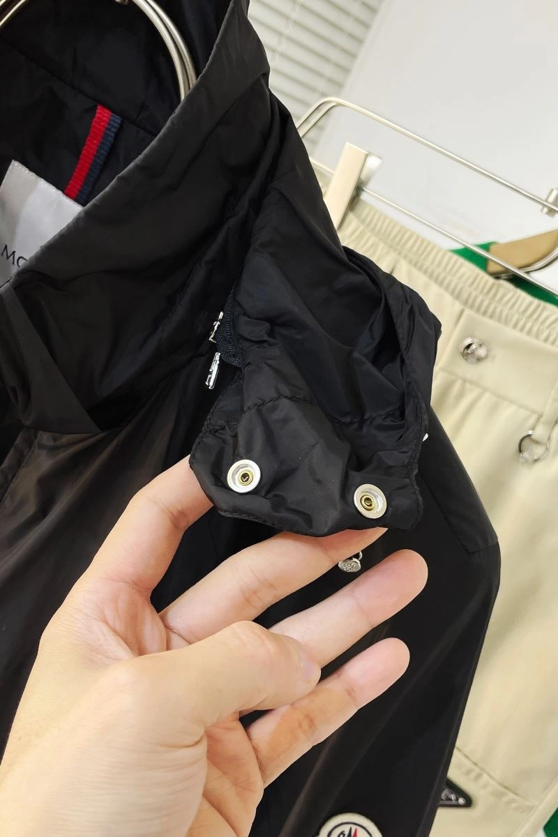 Moncler Outwear Comfortable 140261