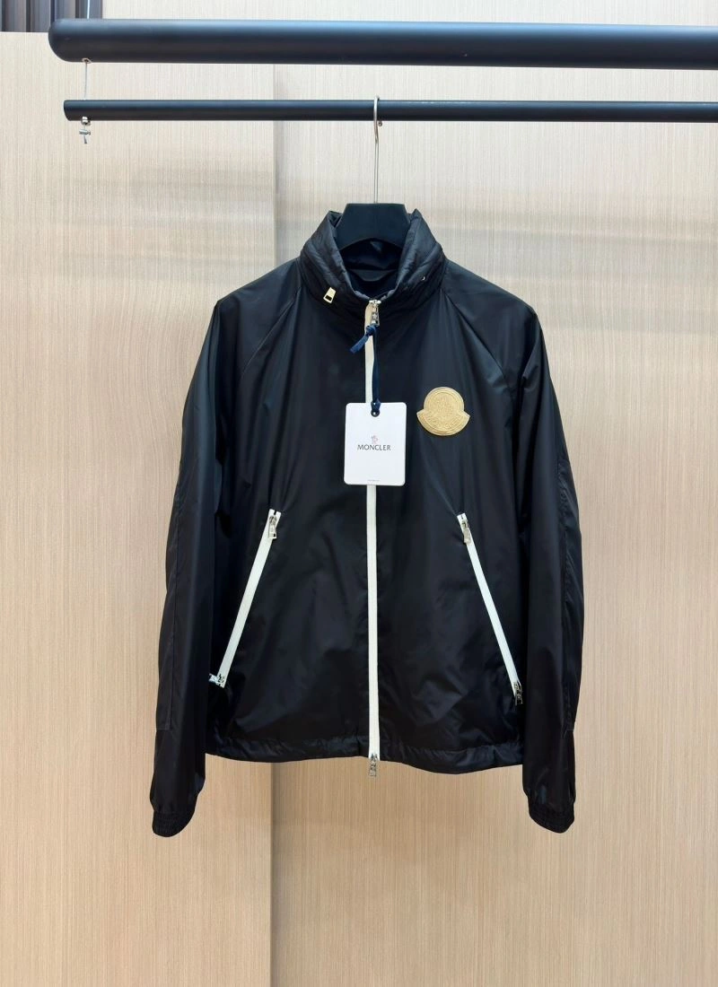 Flexible Moncler Outwear 140253