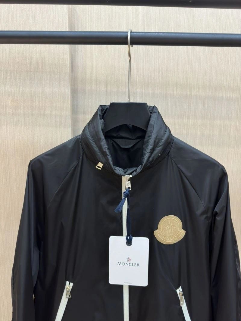 Flexible Moncler Outwear 140253