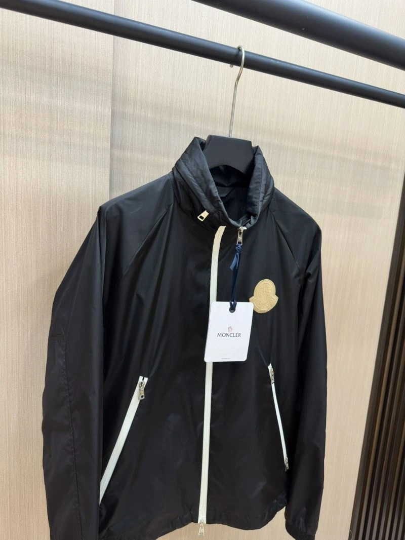 Flexible Moncler Outwear 140253