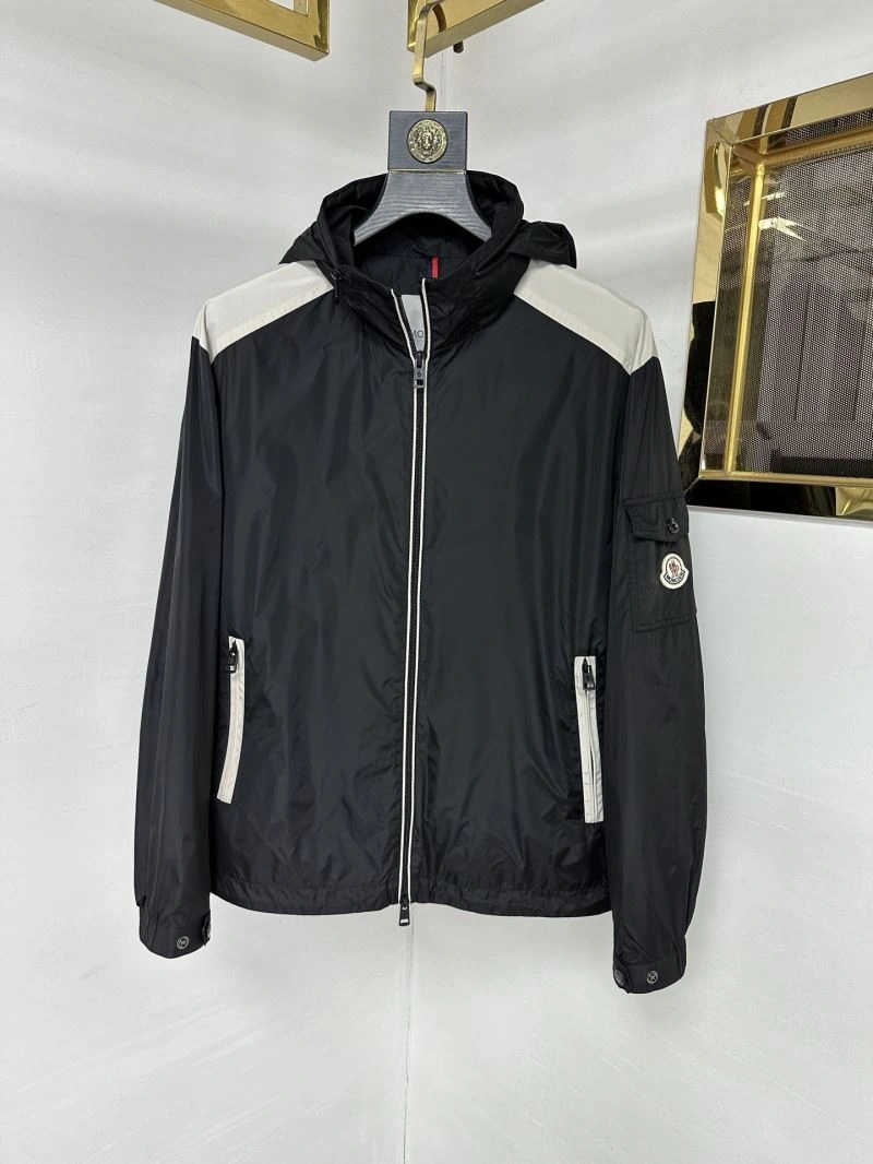 Sustainable Moncler Outwear 140250