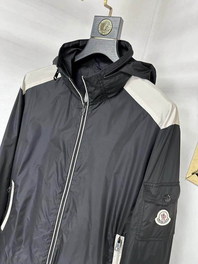 Sustainable Moncler Outwear 140250