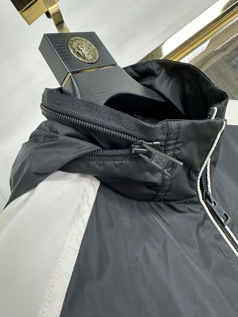 Sustainable Moncler Outwear 140250