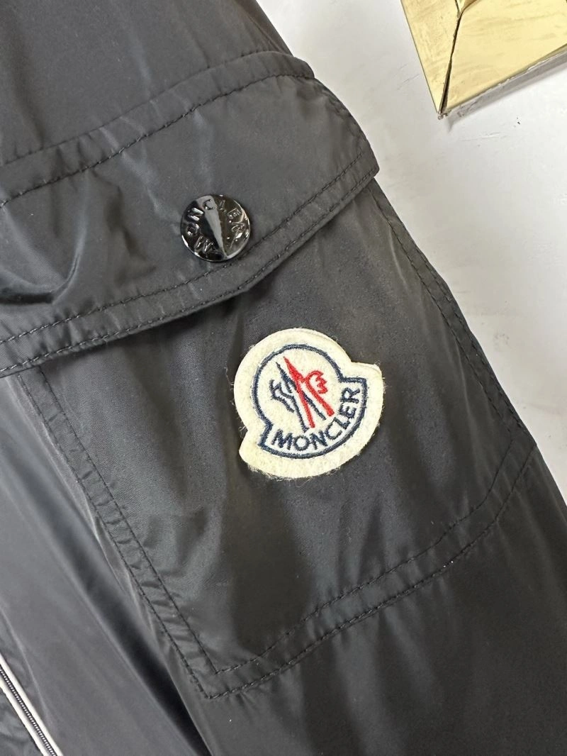 Sustainable Moncler Outwear 140250