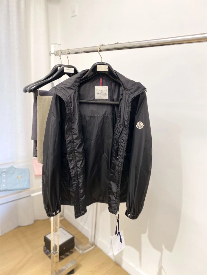 Sophisticated Moncler Outwear 140251