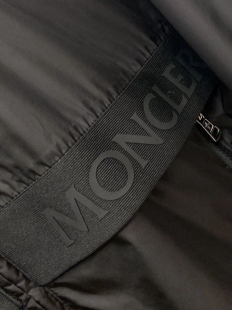 Sophisticated Moncler Outwear 140251