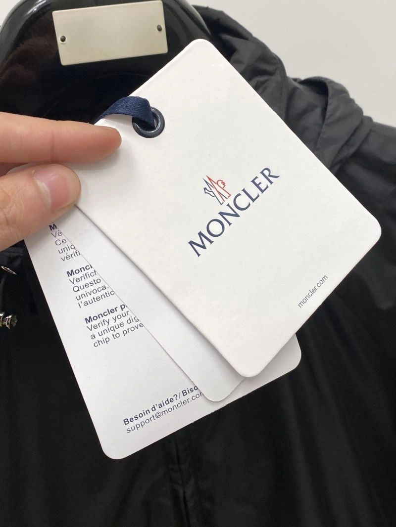Sophisticated Moncler Outwear 140251