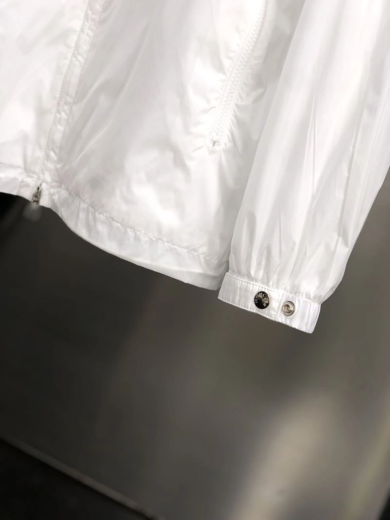 Trendsetting Moncler Outwear 140244