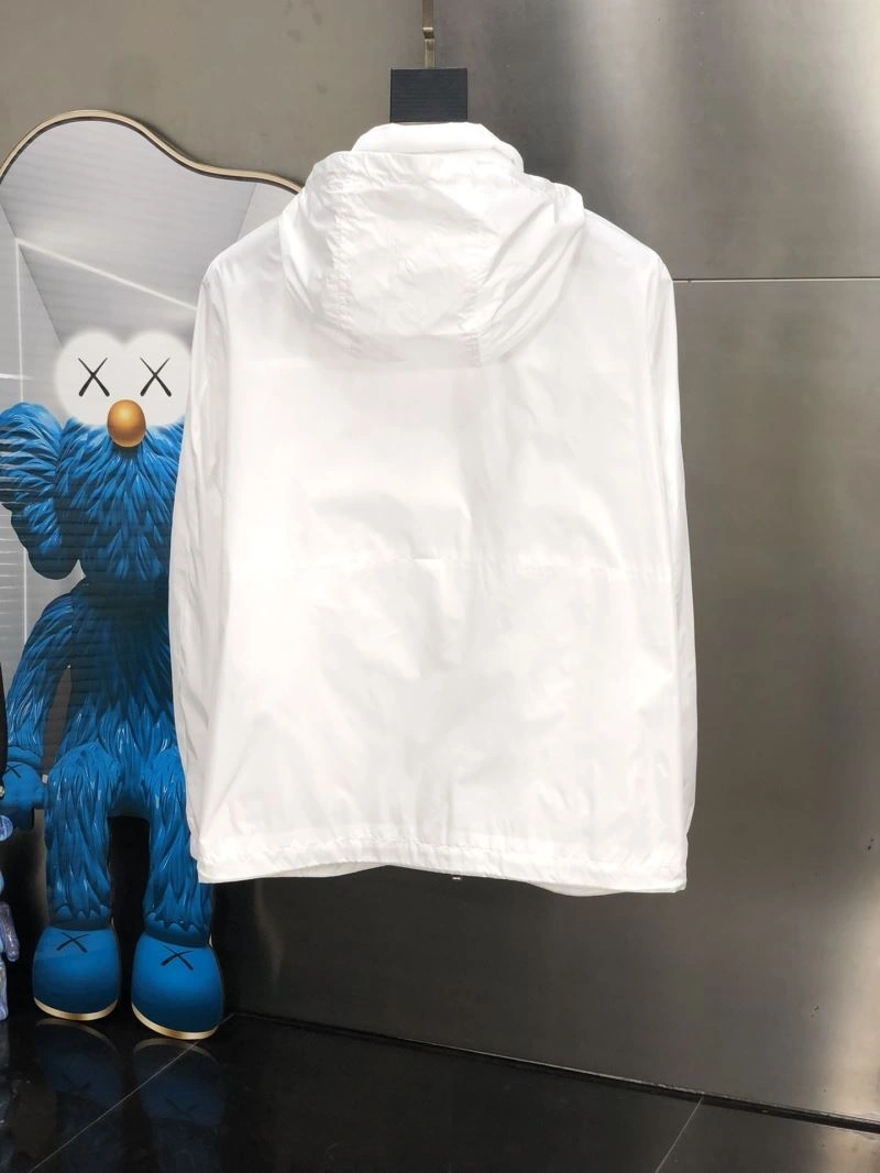 Trendsetting Moncler Outwear 140244