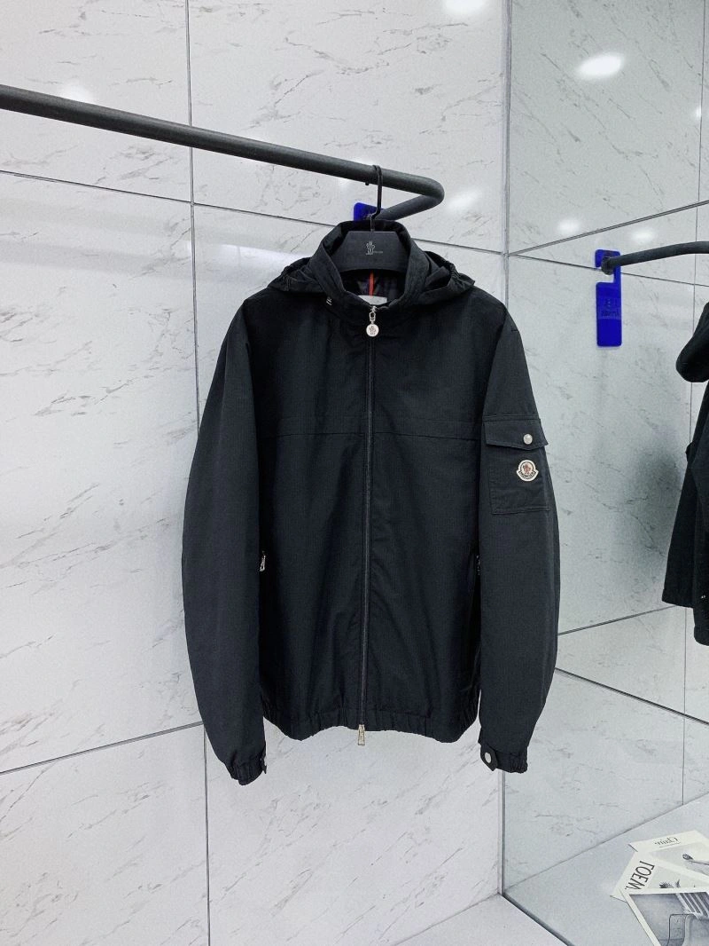 Moncler Outwear Contemporary 140243