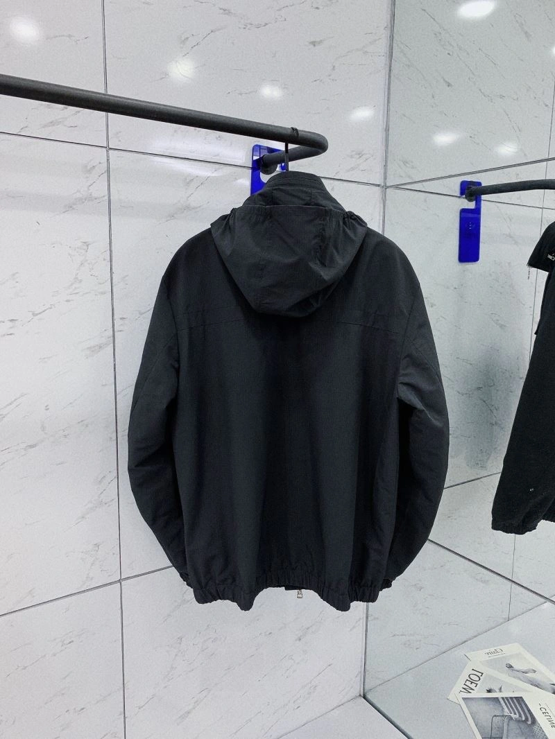 Moncler Outwear Contemporary 140243