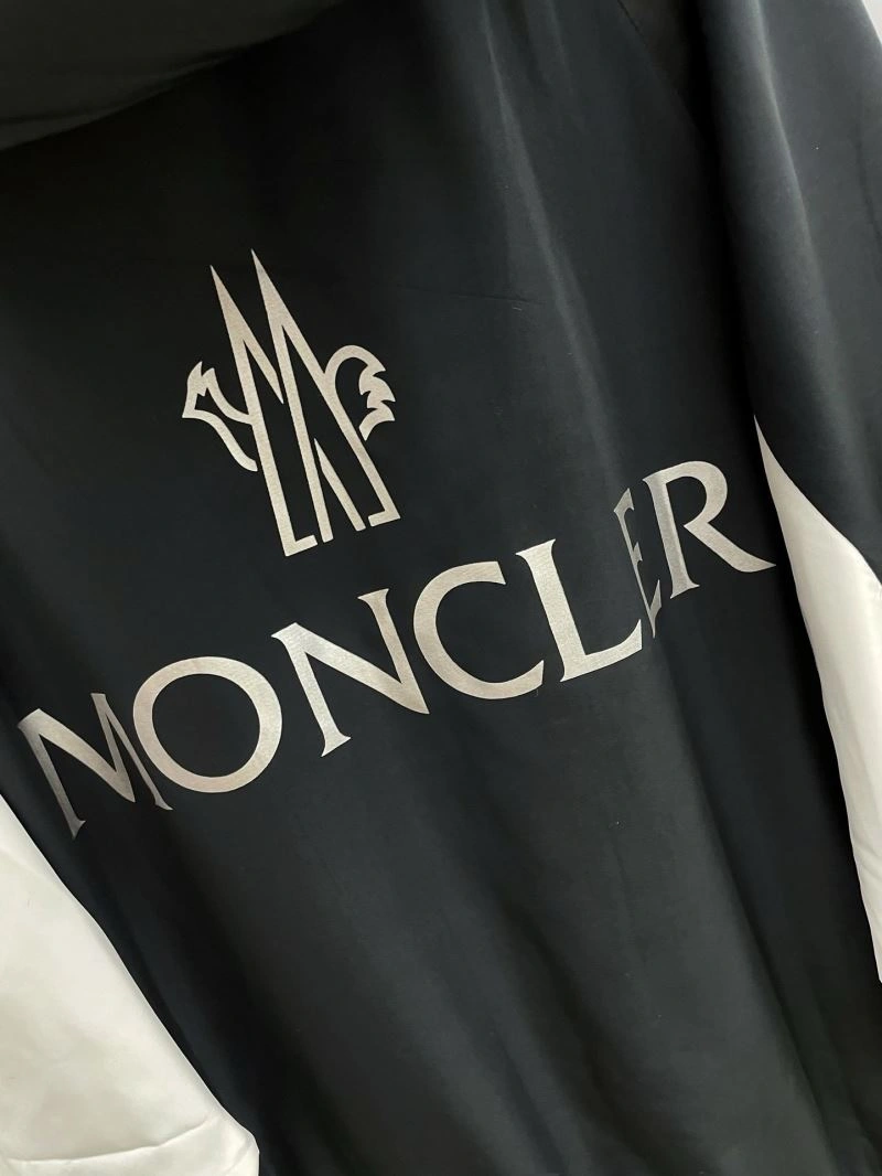 EasyCare Moncler Outwear 140259