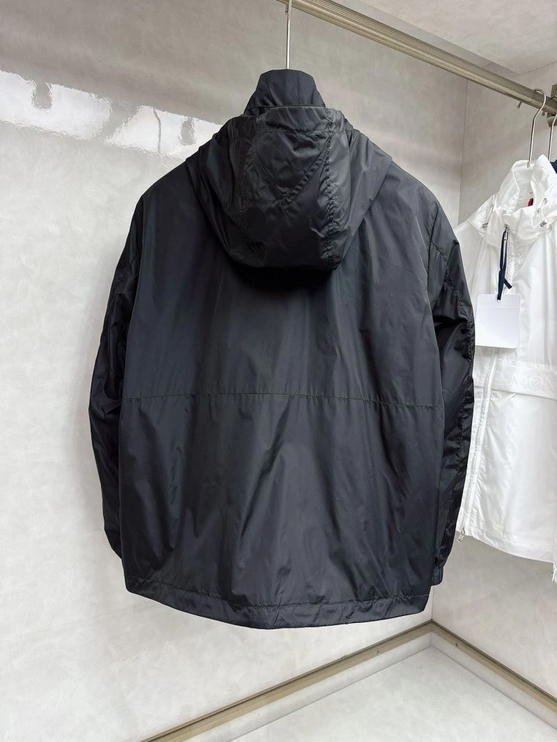 Modern Moncler Outwear 140241