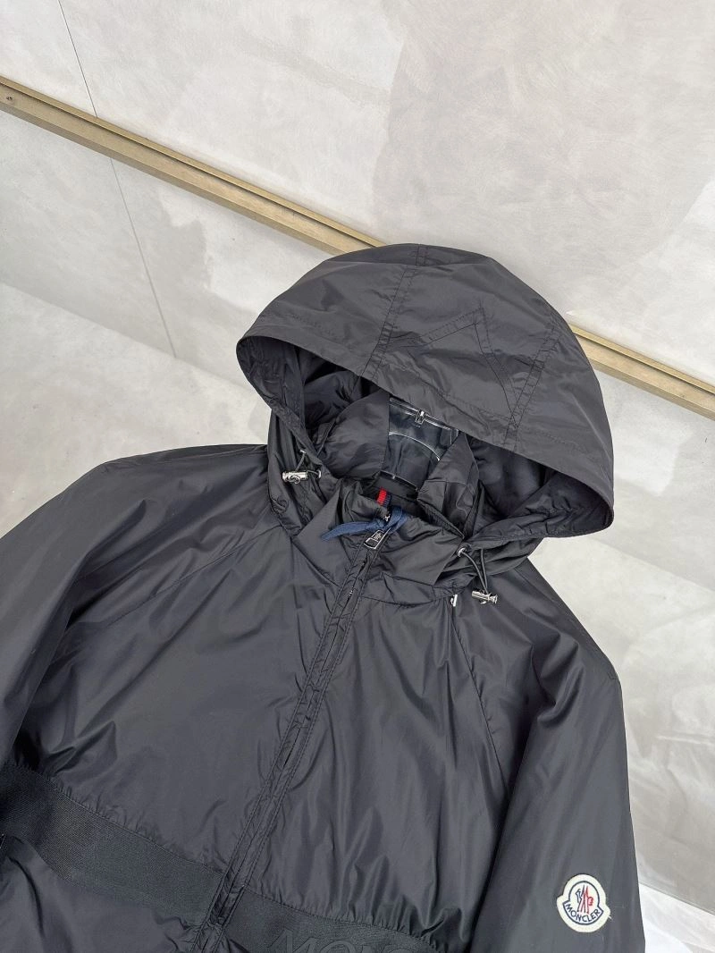 Modern Moncler Outwear 140241