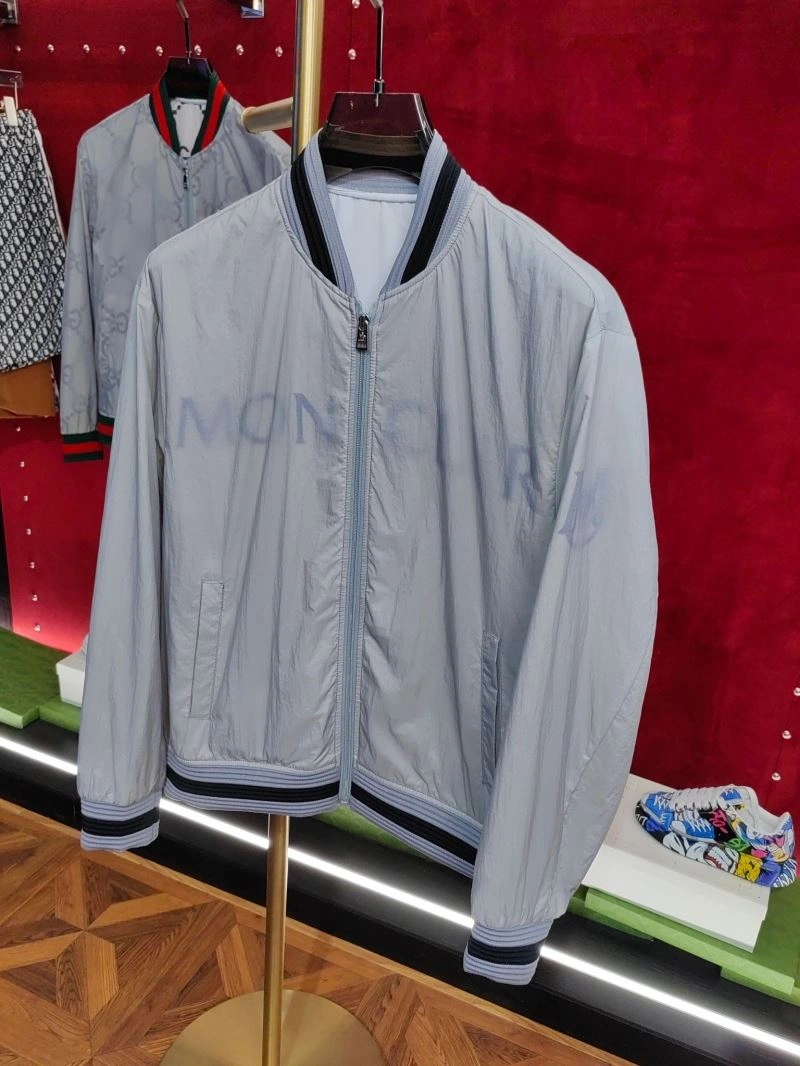 Moncler Outwear Modern 140240