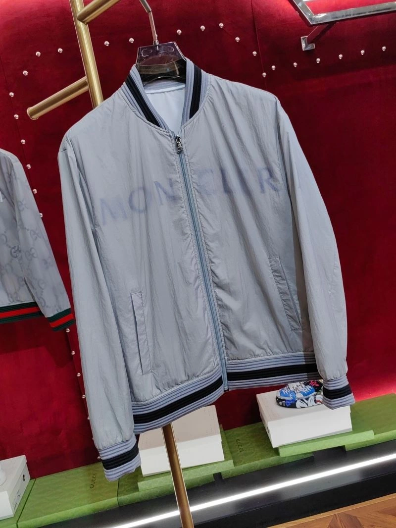 Moncler Outwear Modern 140240