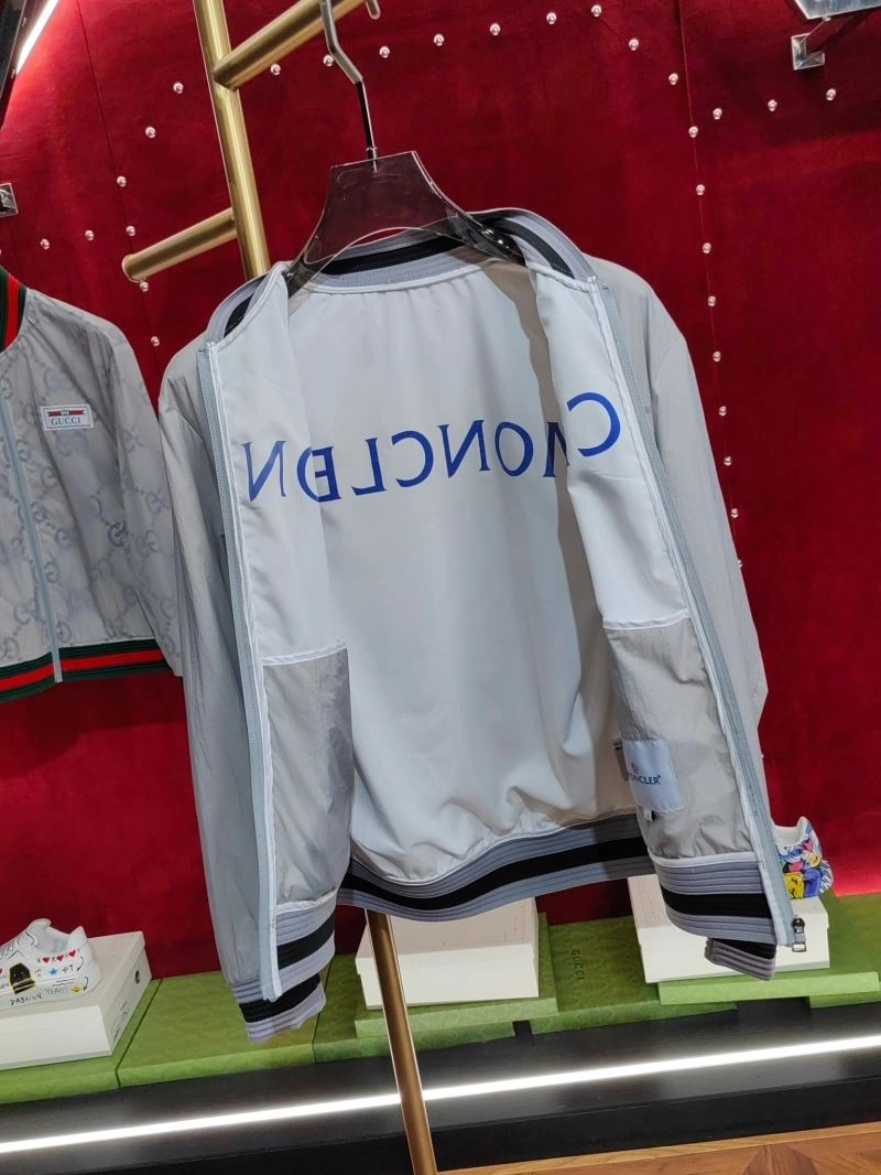 Moncler Outwear Modern 140240