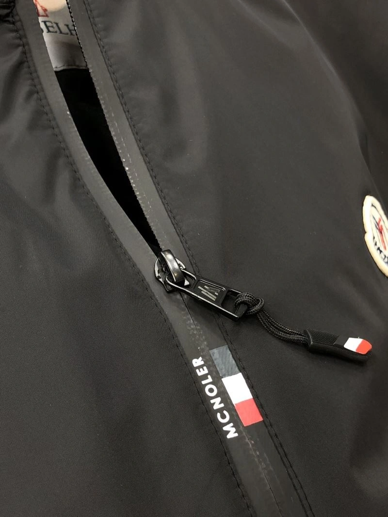 Moncler Outwear MultiPurpose 140239