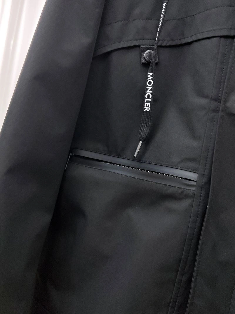 Thermal Moncler Outwear 140235