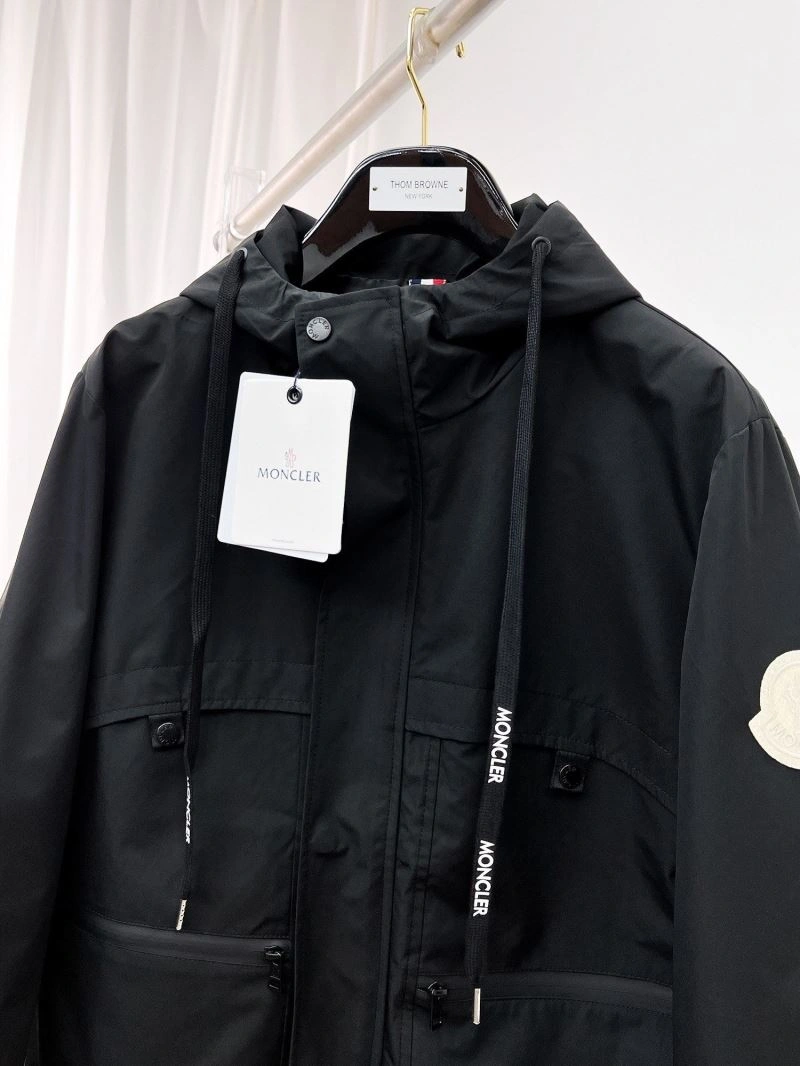 Thermal Moncler Outwear 140235