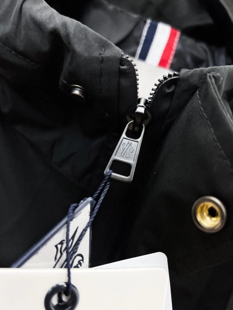 Thermal Moncler Outwear 140235
