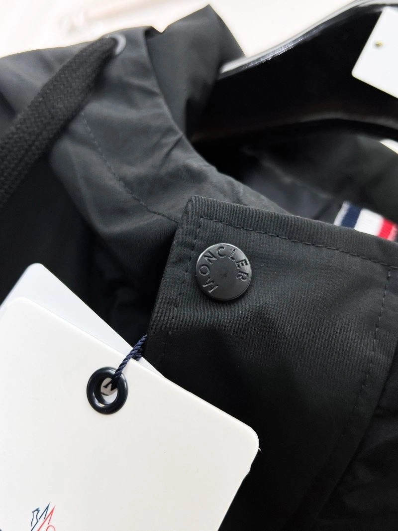 Thermal Moncler Outwear 140235