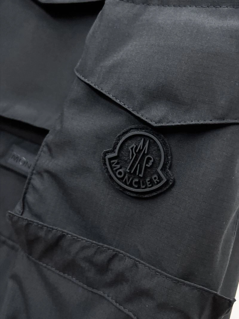 Moncler Outwear Unique 140236