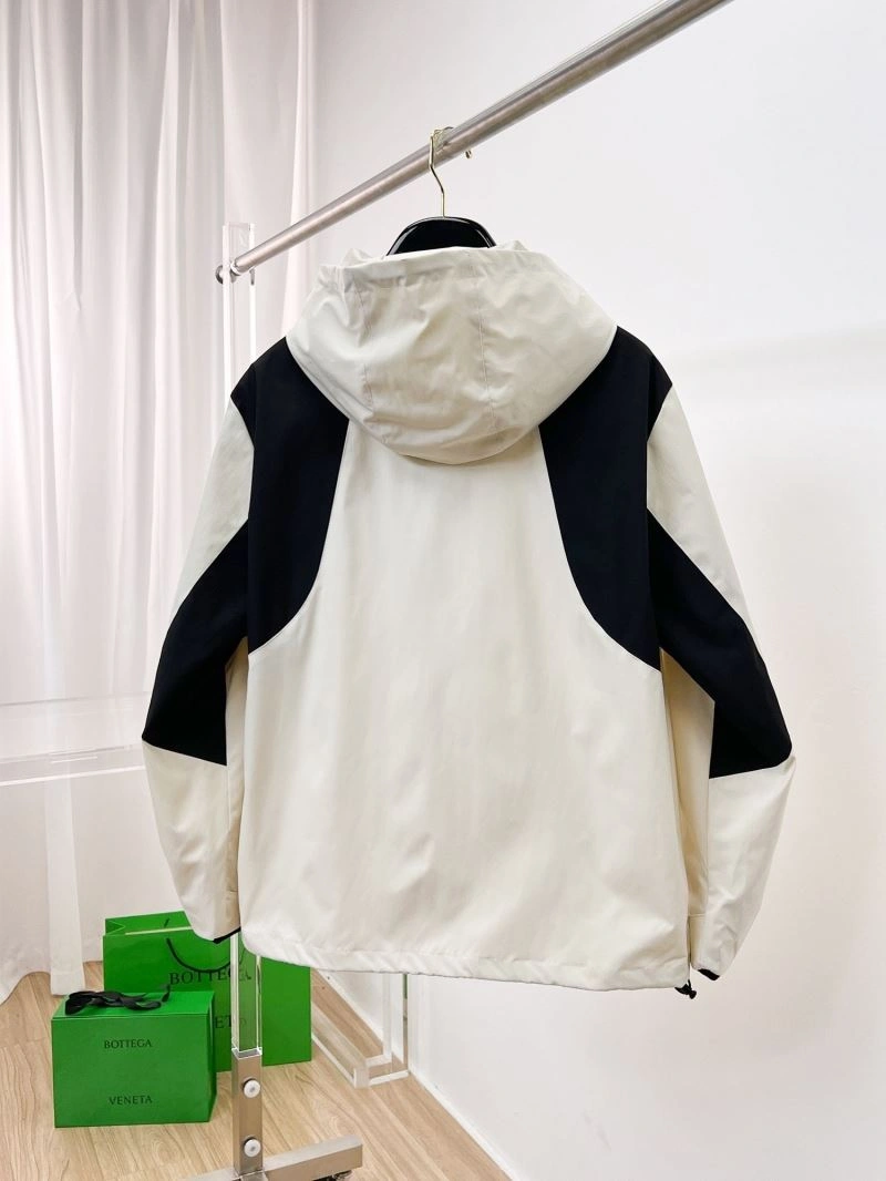 Moncler Outwear WaterResistant 140231
