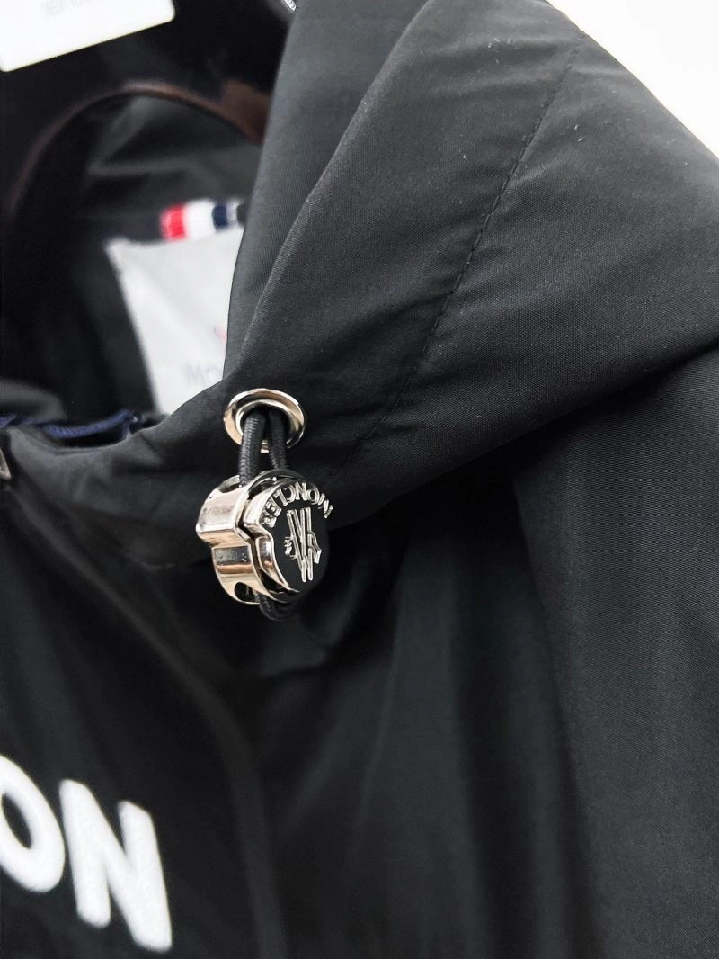 Moncler Outwear Colorful 140234
