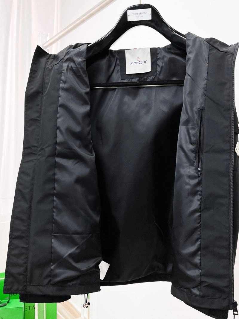 Moncler Outwear Colorful 140234